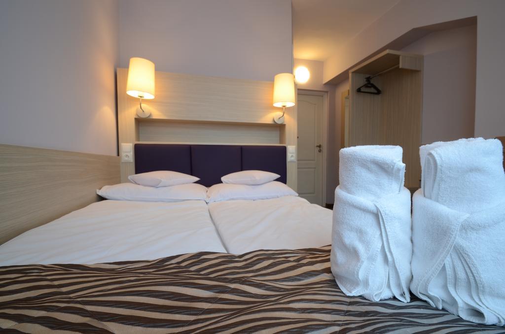 Hotel Pzmot Lublin Oda fotoğraf